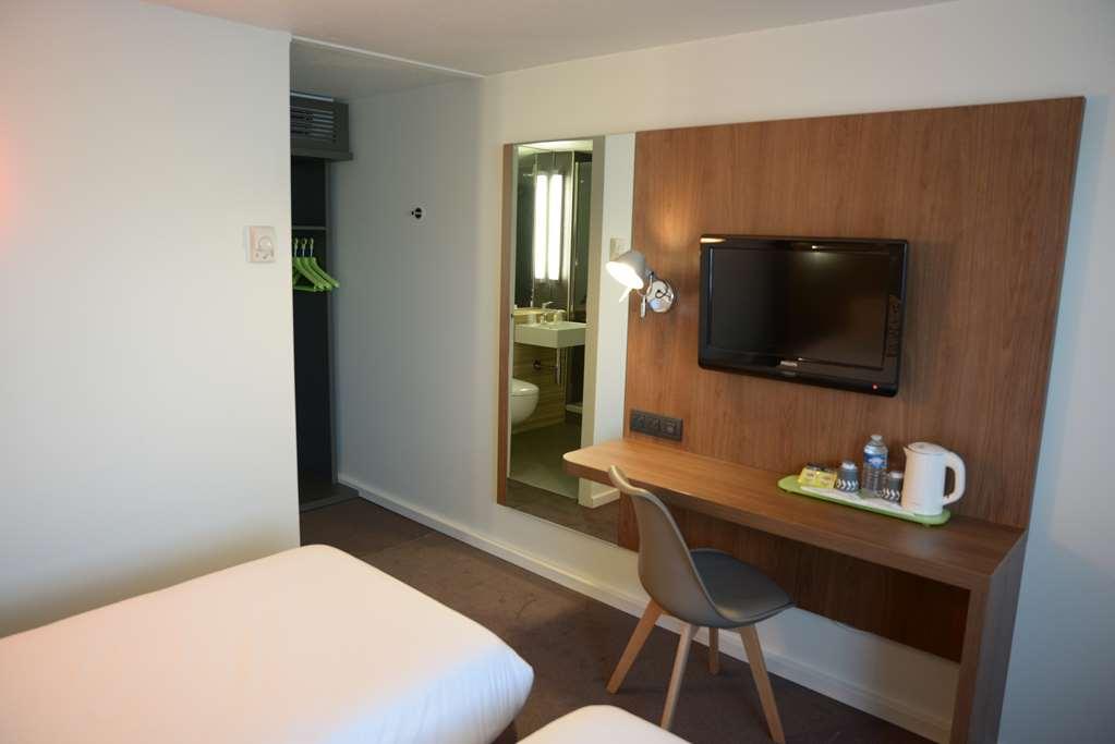 Hotel Campanile Sete - Balaruc Habitación foto